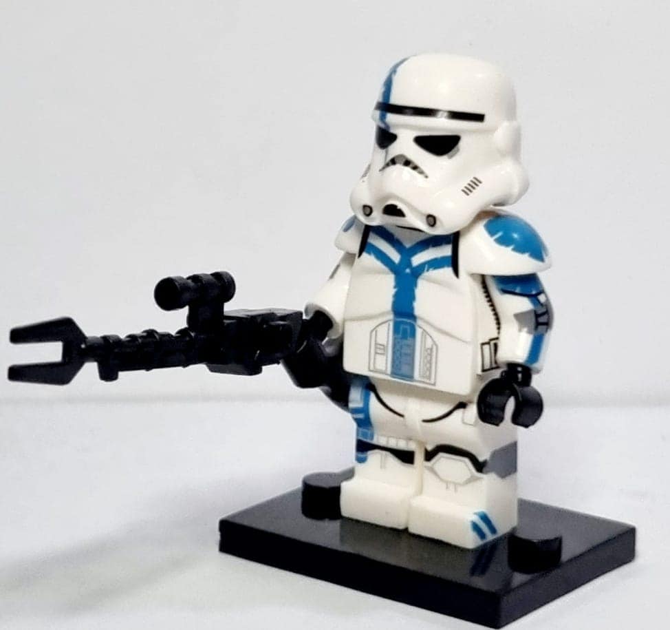 minifigura_lego_alternativo_celeste_stormtrooper_soles_8