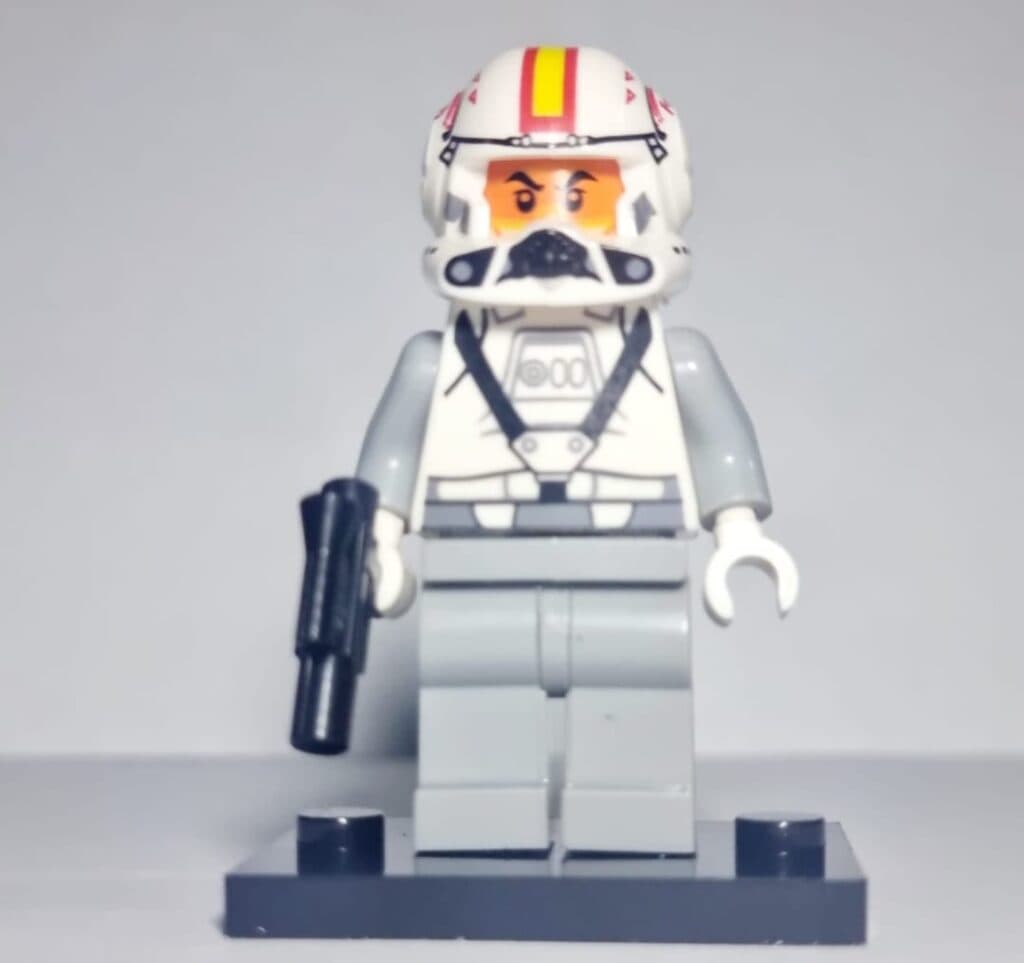 minifigura_lego_alternativo_piloto_clon_soles_8