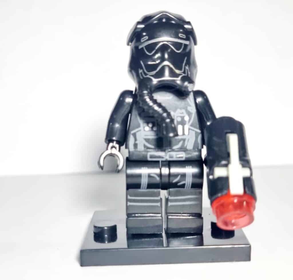 minifigura_lego_alternativo_piloto_first_order_soles_8