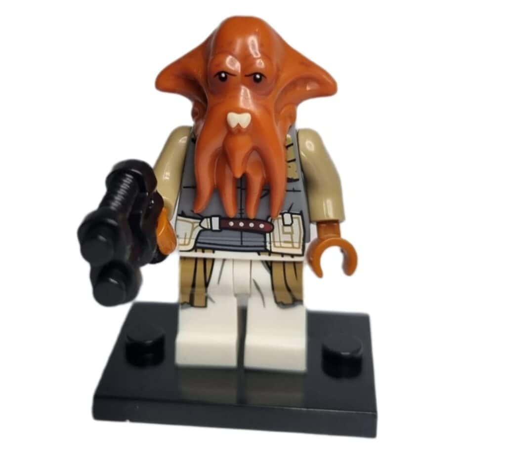 minifigura_lego_alternativo_pirata_tatuine_soles_8