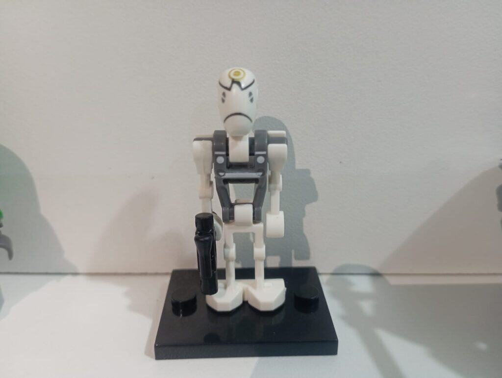 minifigura_lego_alternativo_star_wars_droide_comando_soles_6